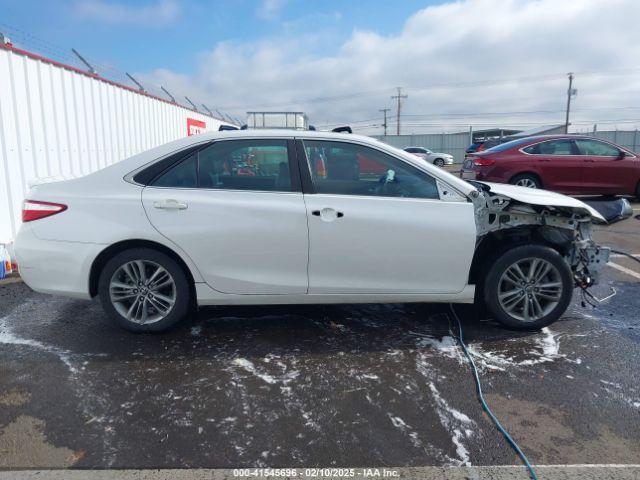 4T1BF1FK0GU123625 Toyota CAMRY SE