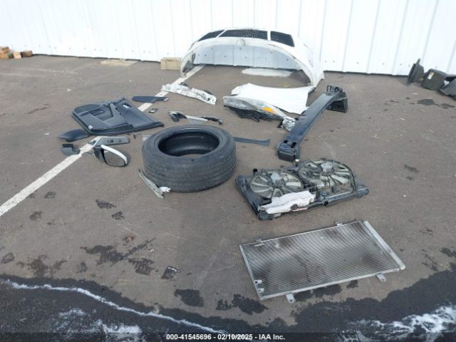 4T1BF1FK0GU123625 Toyota CAMRY SE
