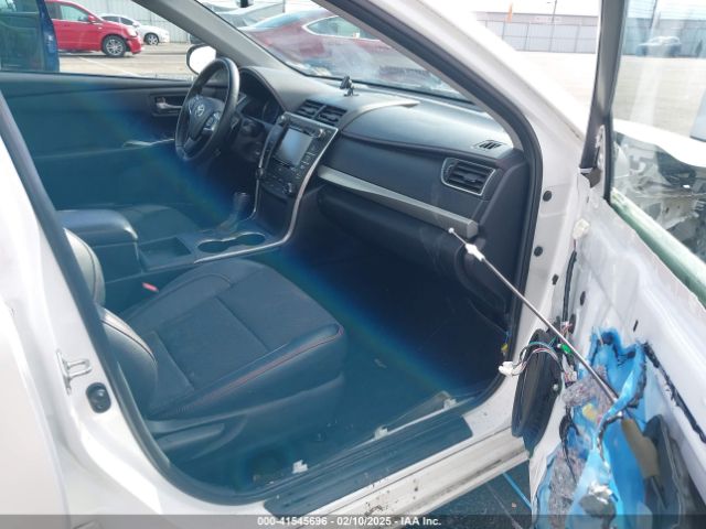 4T1BF1FK0GU123625 Toyota CAMRY SE