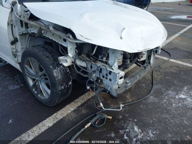 4T1BF1FK0GU123625 Toyota CAMRY SE