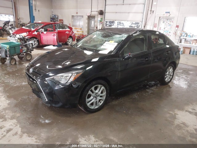 3MYDLBYV5HY152461 Toyota YARIS IA