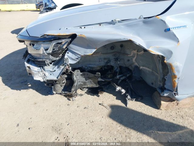 1HGCV3F94MA014054 Honda Accord Hybrid Touring