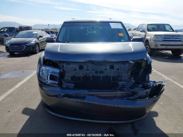 2FMGK5B88FBA04437 Ford FLEX SE