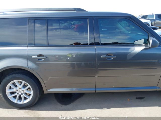 2FMGK5B88FBA04437 Ford FLEX SE