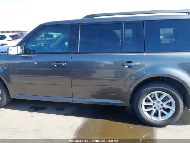 2FMGK5B88FBA04437 Ford FLEX SE