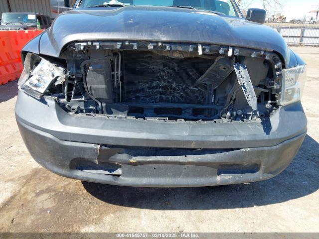 1C6RR6KG4JS293862 RAM 1500 Tradesman  4x2 5'7 Box