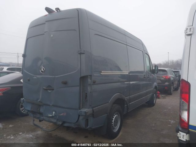 2018 MERCEDES-BENZ SPRINTER 2500 WD3PE7CD6JP626565 Photo 3