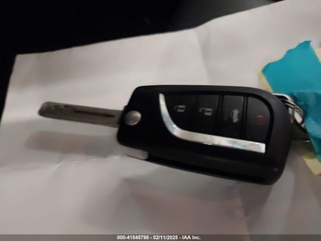 4T1B11HK5JU533730 Toyota CAMRY SE