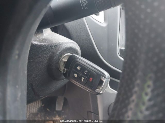 3GNCJLSB8GL256708 Chevrolet Trax Lt