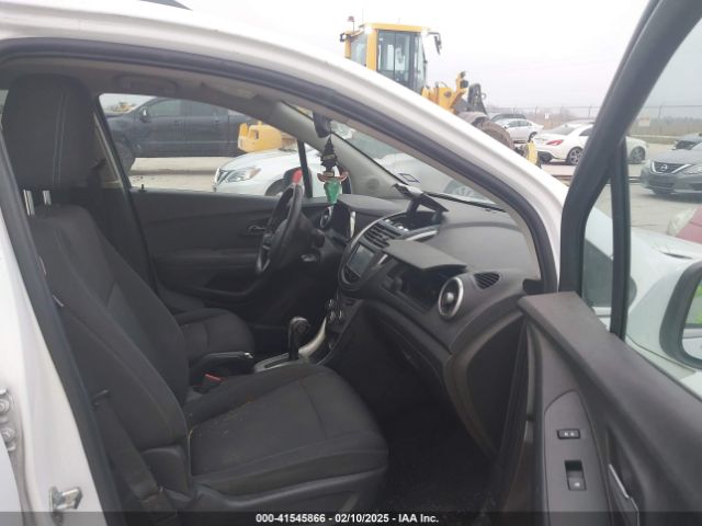 3GNCJLSB8GL256708 Chevrolet Trax Lt