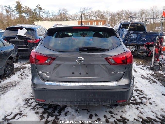 JN1BJ1CR9HW131896 Nissan Rogue Sport Sv