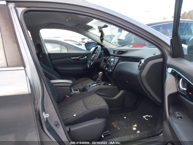 JN1BJ1CR9HW131896 Nissan Rogue Sport Sv