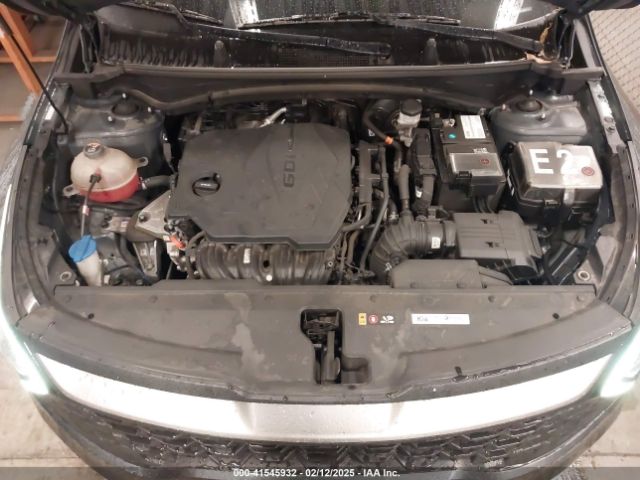 KNDPU3AF1P7037762 KIA Sportage Lx