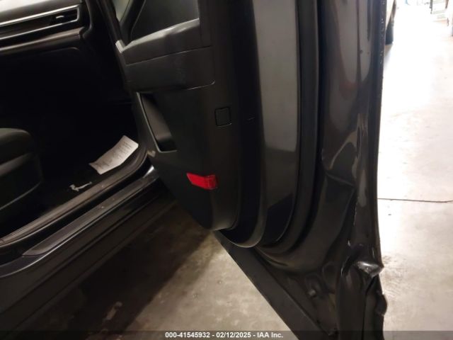 KNDPU3AF1P7037762 KIA Sportage Lx