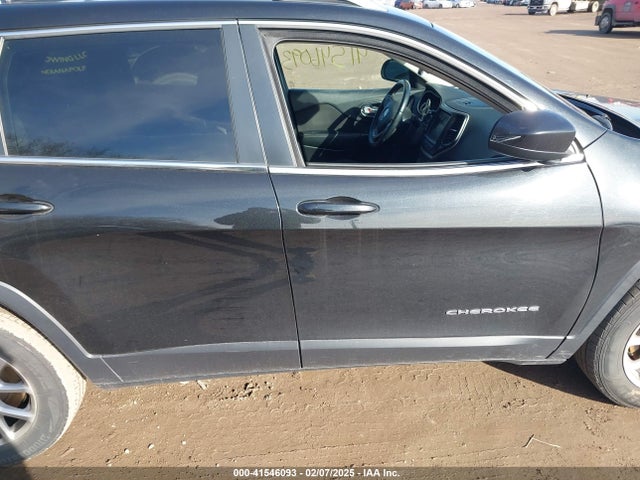Jeep Cherokee Latitude 2014 1C4PJMCB0EW185929 Image 13