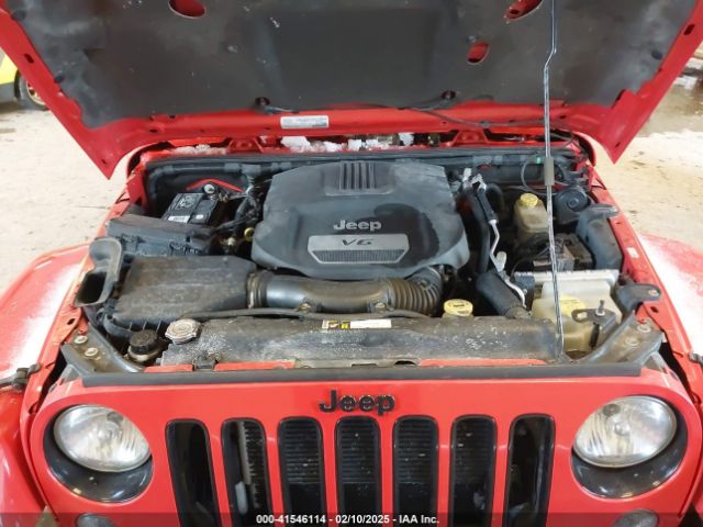 1C4BJWEG5FL701087 Jeep Wrangler Unlimited Sahara