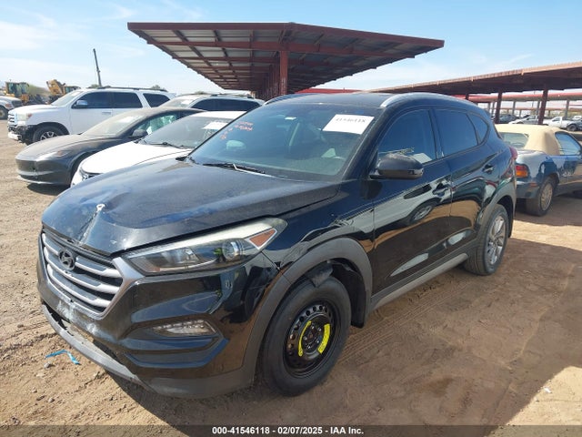 KM8J33A42HU265324 Hyundai TUCSON SE