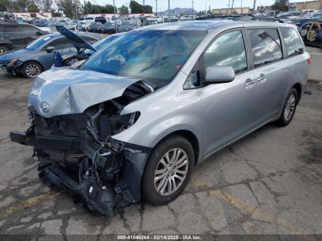5TDYZ3DC6HS809784 Toyota Sienna Xle/limited
