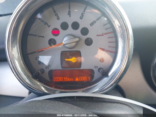 2008 MINI COOPER WMWMF335X8TU64252 Photo 6