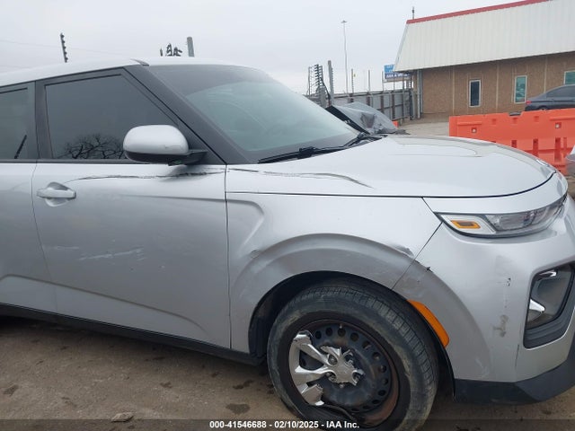KNDJ23AU0L7109359 KIA SOUL LX