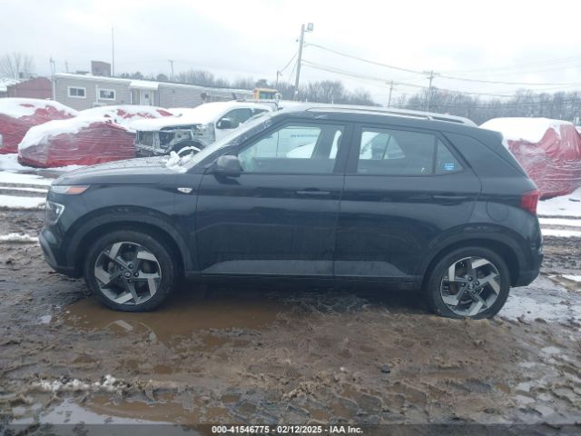 KMHRC8A31NU188951 Hyundai Venue Sel