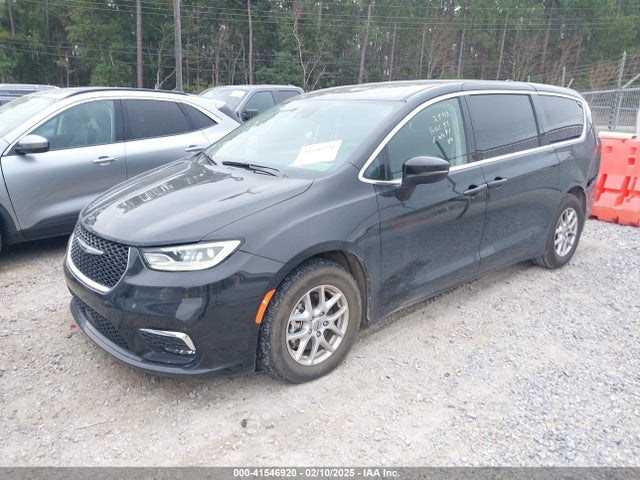 Chrysler Pacifica Touring L 2023 2C4RC1BGXPR552653 Image 2