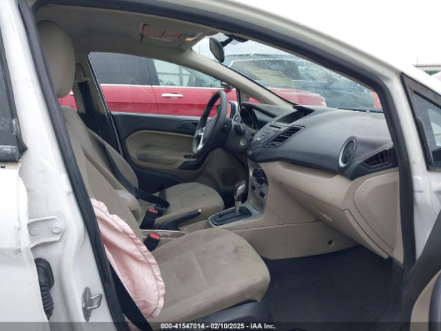 3FADP4BJ6HM153779 Ford FIESTA SE