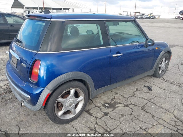 2004 MINI COOPER WMWRC33464TJ59671 Photo 3