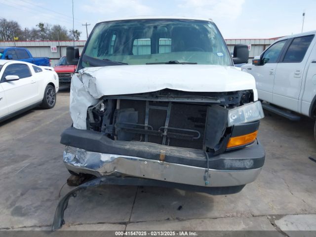 1GTW7AFGXK1220517 GMC Savana 2500 Work Van