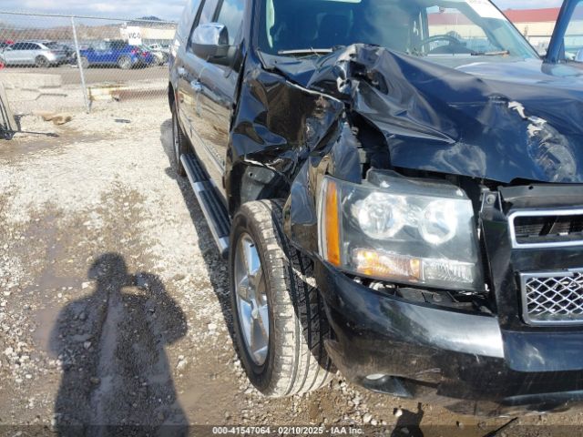 1GNSKKE70ER137678 Chevrolet Suburban 1500 Ltz