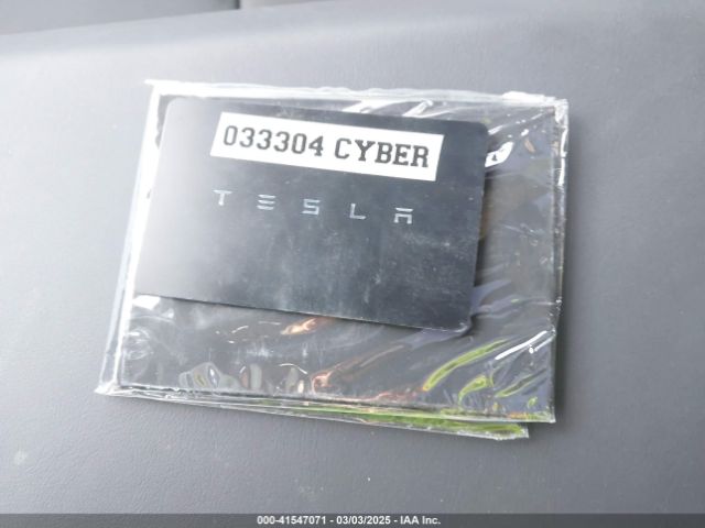 7G2CEHED5RA033304 Tesla Cybertruck