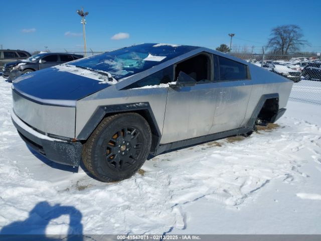 7G2CEHED5RA033304 Tesla Cybertruck