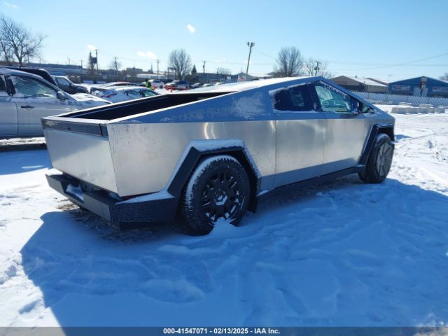 7G2CEHED5RA033304 Tesla Cybertruck
