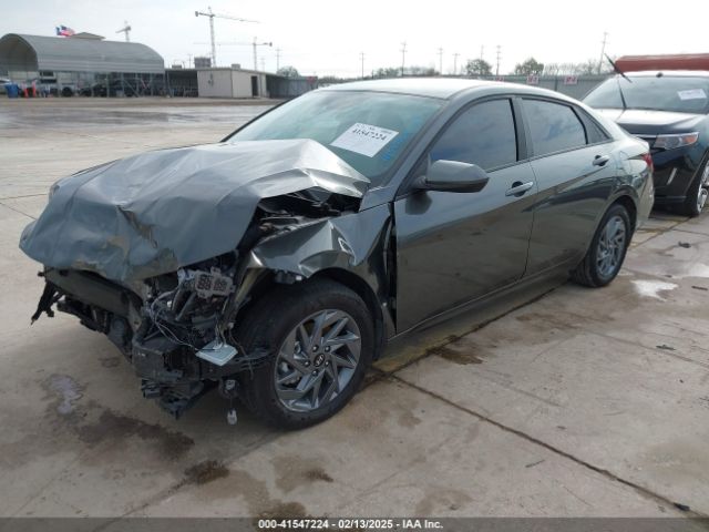 KMHLM4DJ2RU094783 Hyundai Elantra Hybrid Blue