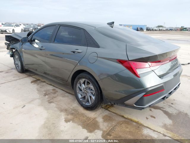 KMHLM4DJ2RU094783 Hyundai Elantra Hybrid Blue