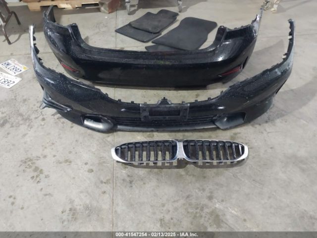 3MW5R1J58K8B02003 BMW 330I