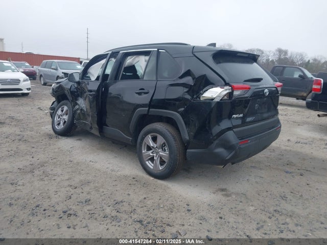 Toyota Rav4 Xle 2025 2T3W1RFV5SC306299 Image 3