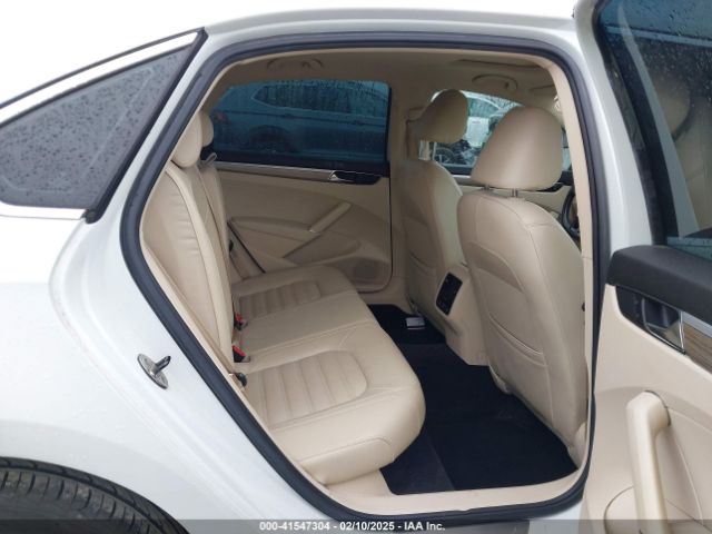 1VWCT7A35HC039972 Volkswagen Passat 1.8t Sel Premium