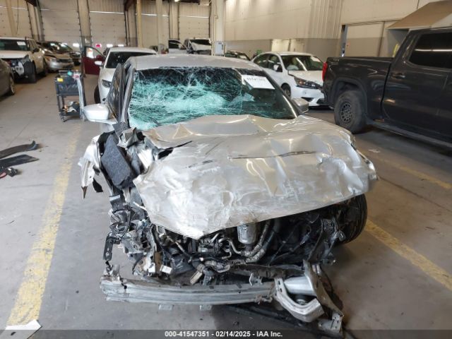 1LN6L9PK3J5602419 Lincoln Continental Premiere