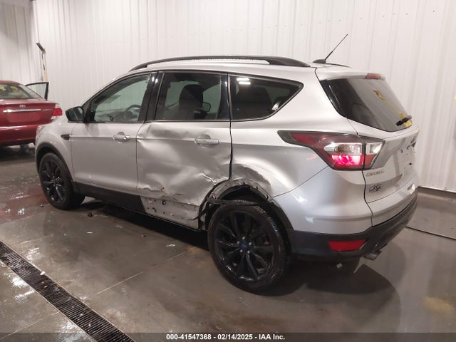 1FMCU9GD9HUA03980 Ford ESCAPE SE