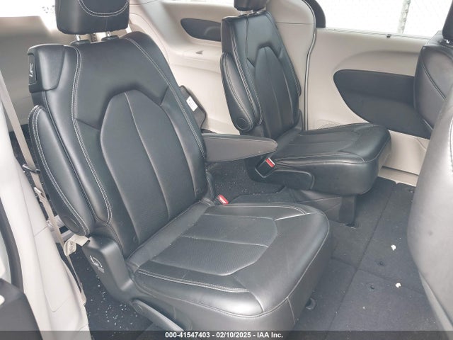 Chrysler Pacifica Touring L 2024 2C4RC1BG4RR120210 Image 8