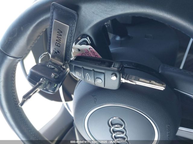 WA1ECCFS0JR028296 Audi Q3 2.0t Premium/2.0t Sport Premium
