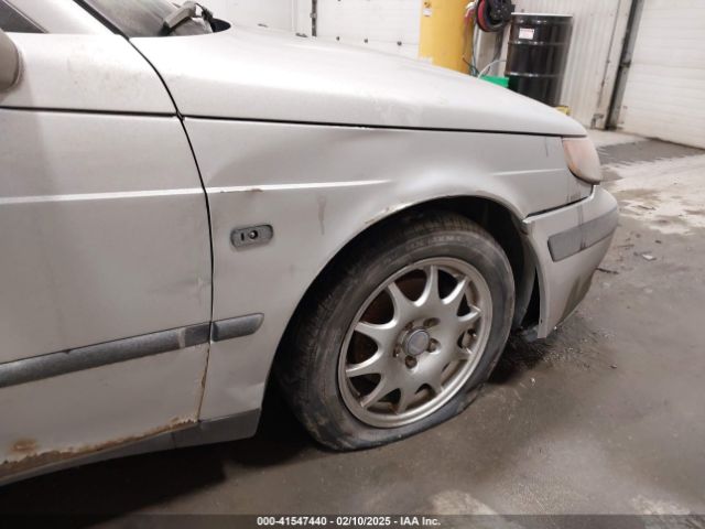 2001 SAAB 9-5 YS3ED48E913024520 Photo 5