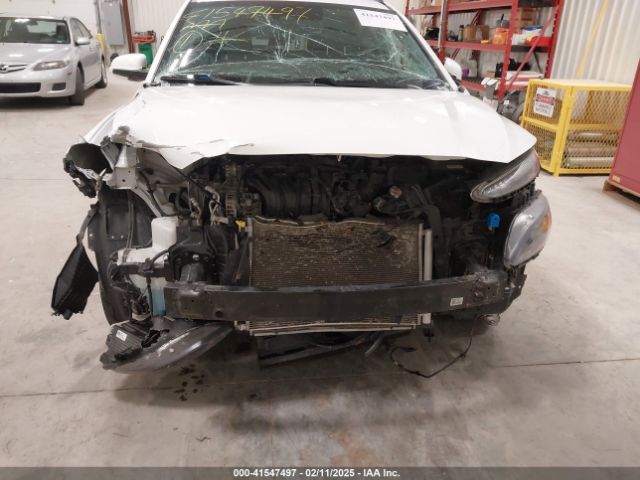 KM8K62AB0NU814275 Hyundai Kona Sel