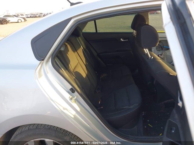 3KPA24AD7PE542060 KIA RIO S