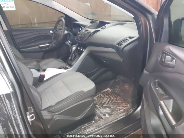 1FMCU0GXXFUB16906 Ford ESCAPE SE