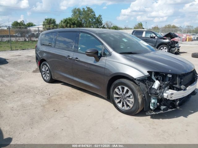 2022 CHRYSLER PACIFICA HYBRID 2C4RC1L75NR173572 Photo 0