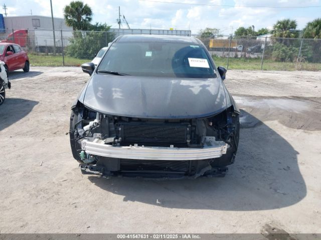 2022 CHRYSLER PACIFICA HYBRID 2C4RC1L75NR173572 Photo 5
