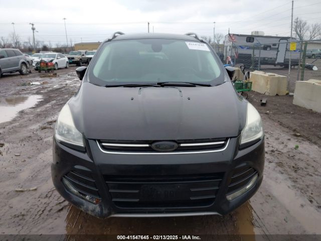 1FMCU9J9XEUA30654 Ford Escape Titanium