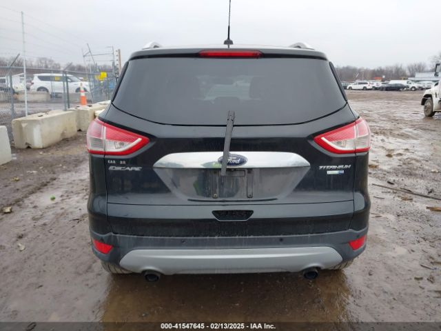 1FMCU9J9XEUA30654 Ford Escape Titanium